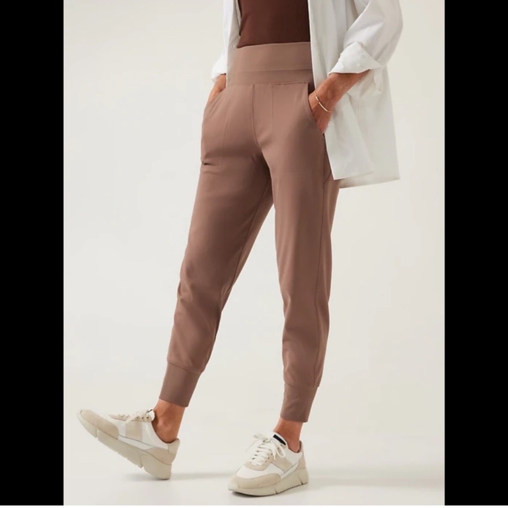 Athleta Commuter Jogger